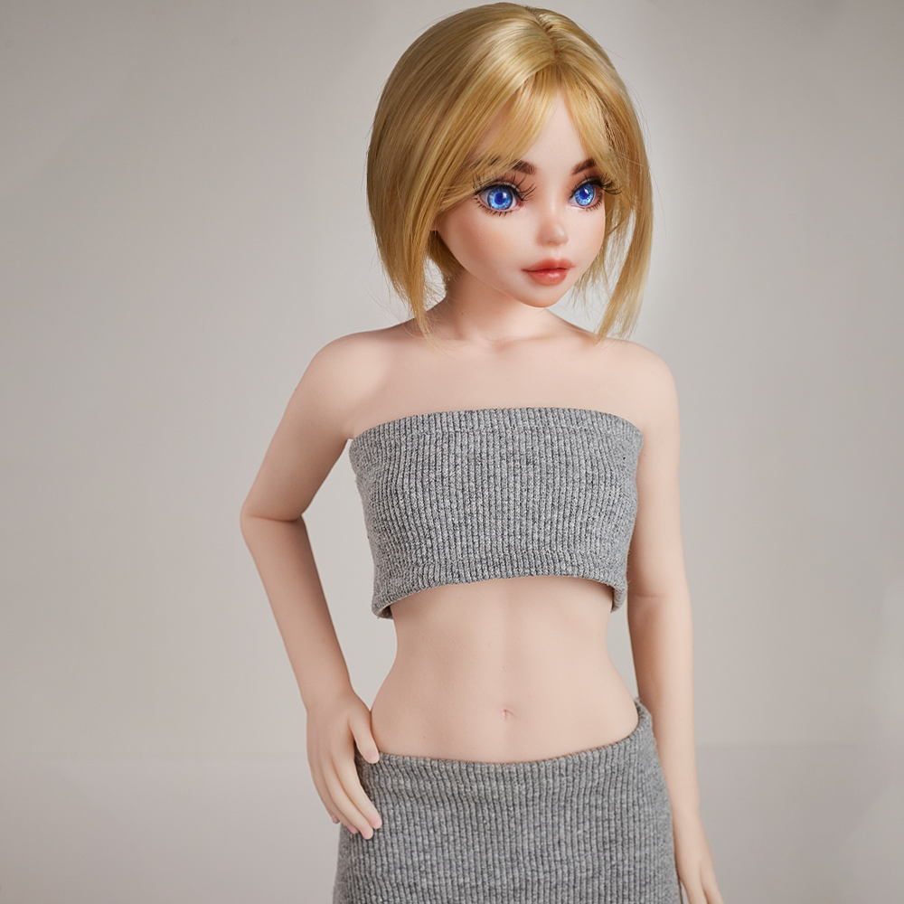 Blond short hair